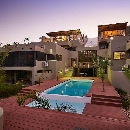 Dynasty Forest Sandown Self Catering Hotel Johannesburgo Exterior foto