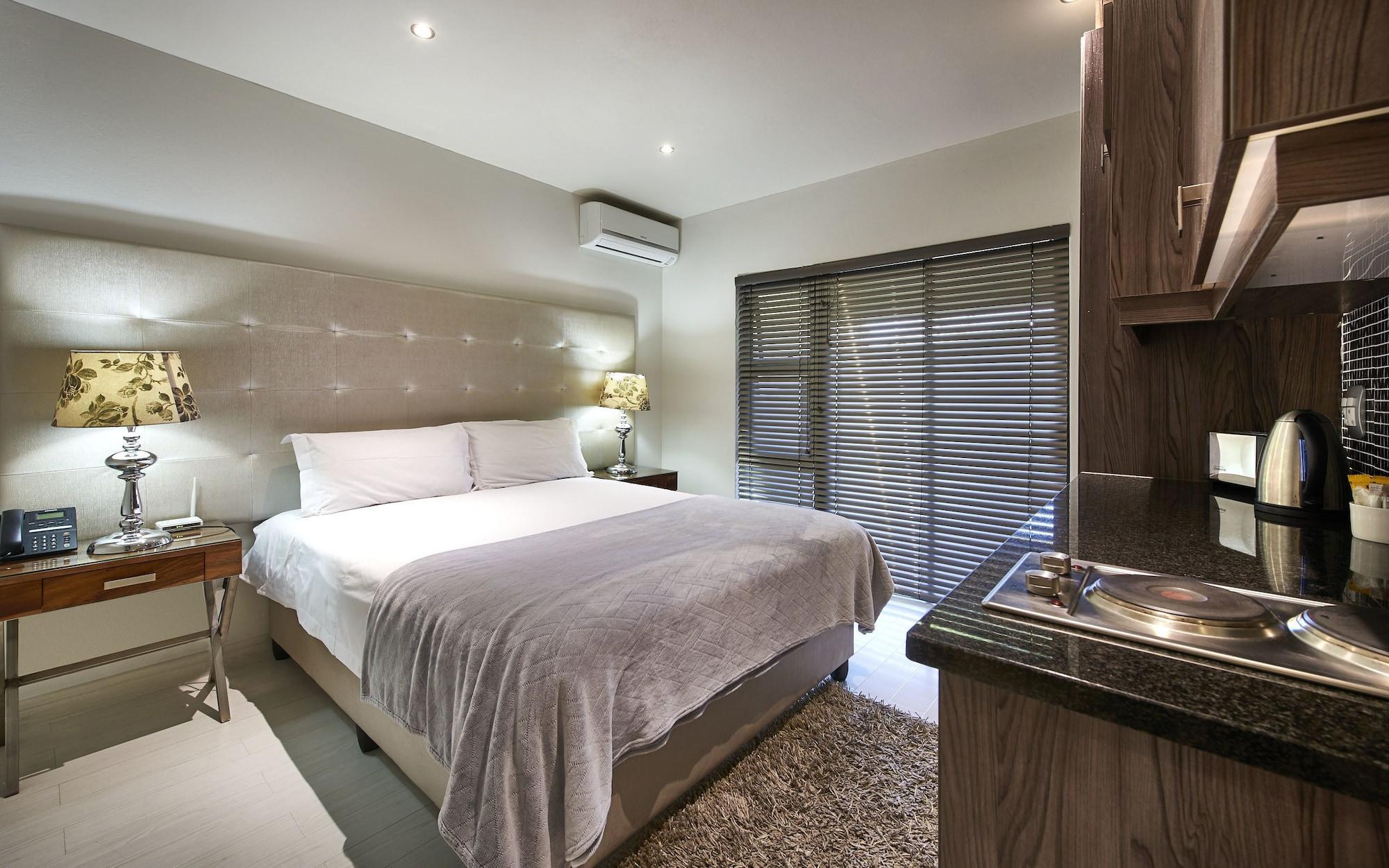 Dynasty Forest Sandown Self Catering Hotel Johannesburgo Exterior foto