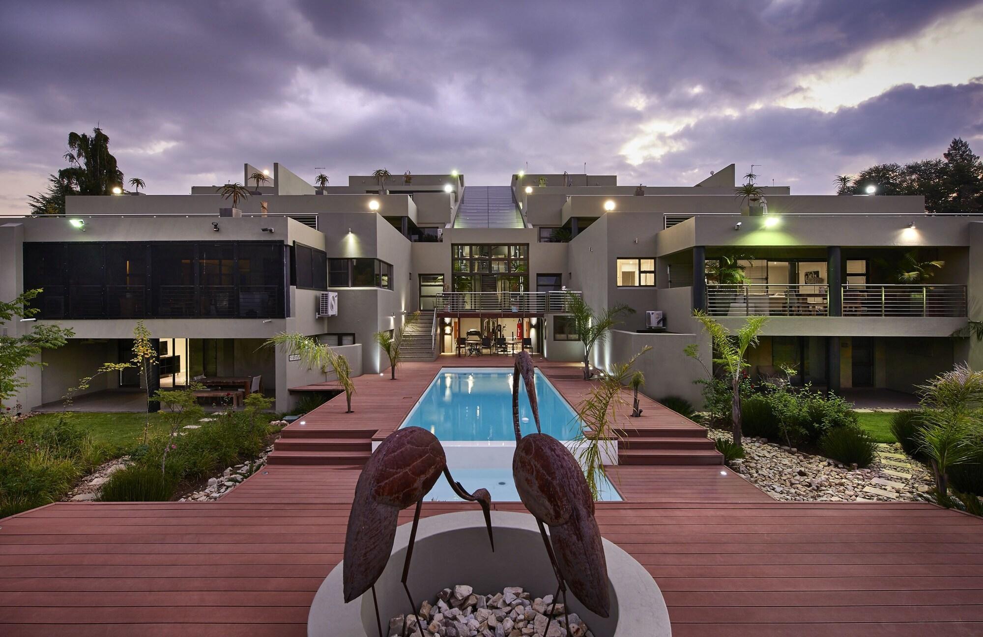 Dynasty Forest Sandown Self Catering Hotel Johannesburgo Exterior foto